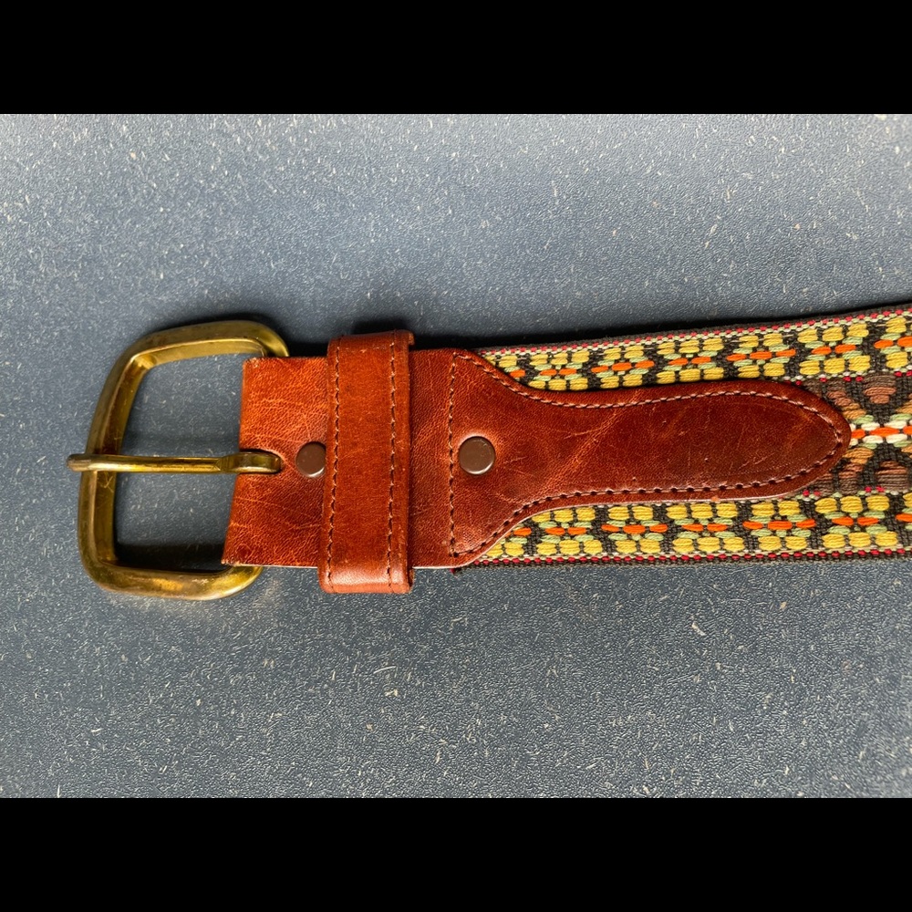 Rare find! Vintage Belt 30” Size Small
